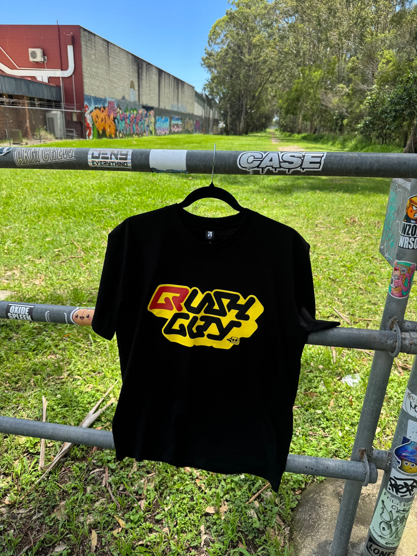 CrushCity + Puzle ‘EMU Farewell’ Collab Tshirt. Limited Edition of 150. Celebrating 15 years of CrushCity - Black