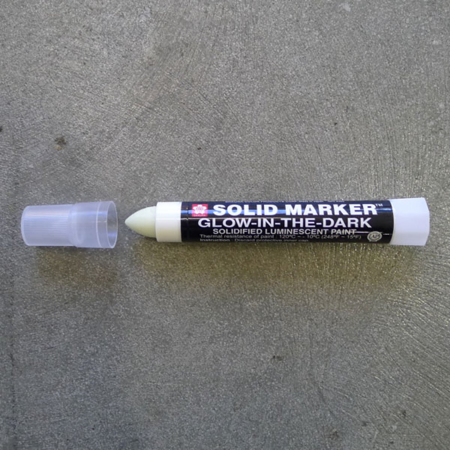 Sakura Solid XSC – Glow in the Dark
